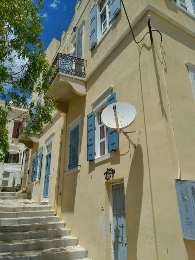 Hermes Penthouse Ermoupoli Bagian luar foto